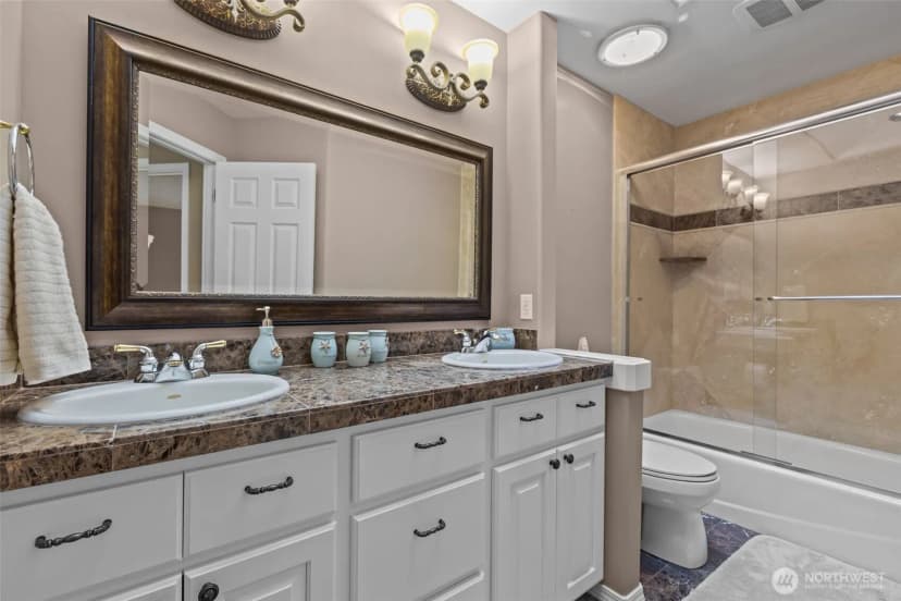 Property photo for 102 Stone Ridge Drive, Snohomish photo 29