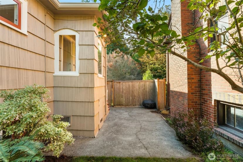 Property photo for 8606 29th Avenue Nw, Seattle photo 26