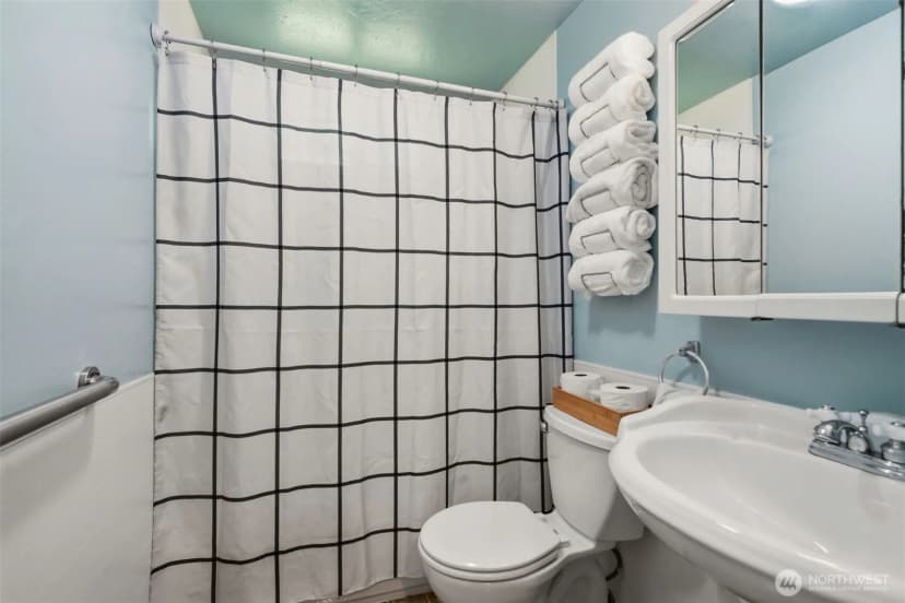 Property photo for 209 W Scott Street, Aberdeen photo 18