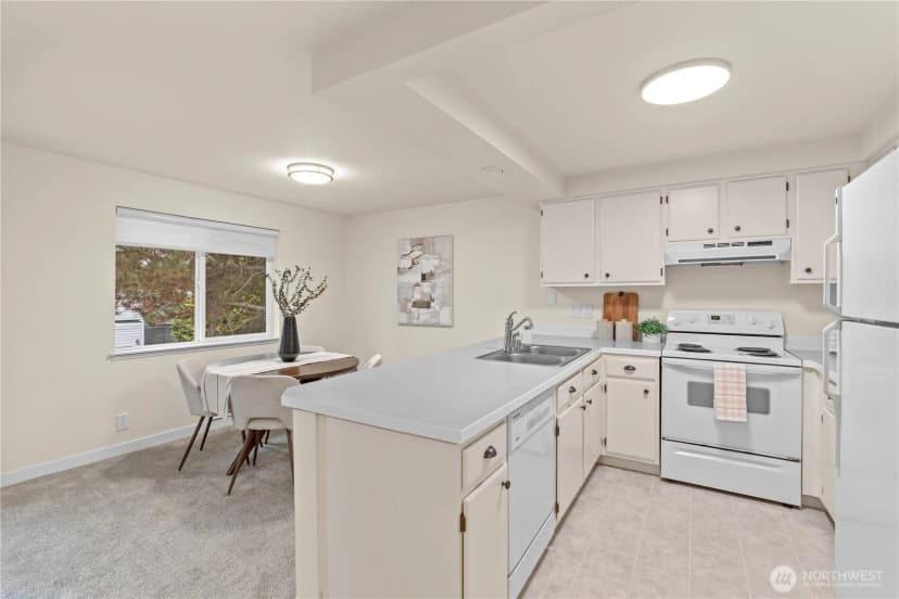 Property photo for 4231 Ne 5th Street #a201, Renton photo 18