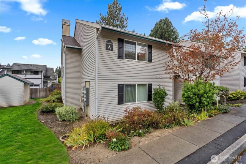 Property photo for 4231 Ne 5th Street #a201, Renton photo 30