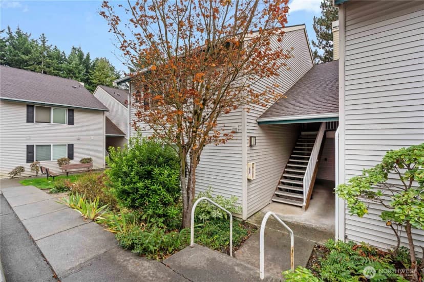 Property photo for 4231 Ne 5th Street #a201, Renton photo 27