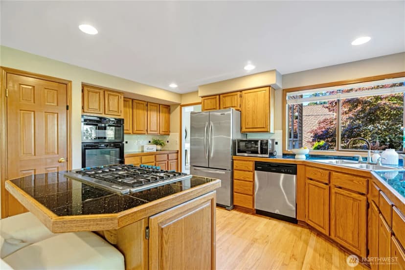 Property photo for 5827 106th Street Sw, Mukilteo photo 15
