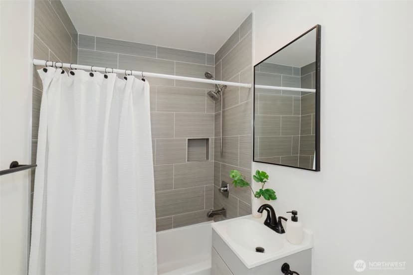Property photo for 1540 7th Street, Bremerton photo 21