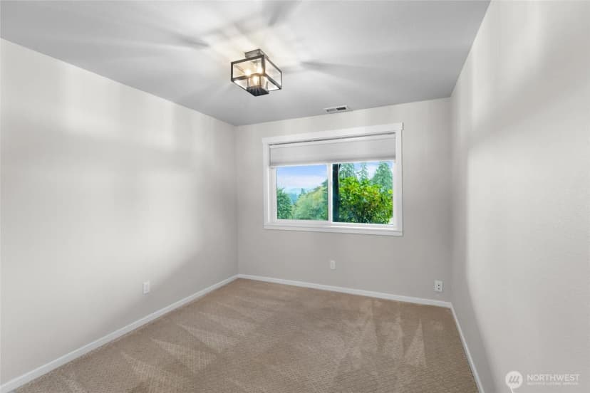 Property photo for 27215 159th Avenue E, Graham photo 28