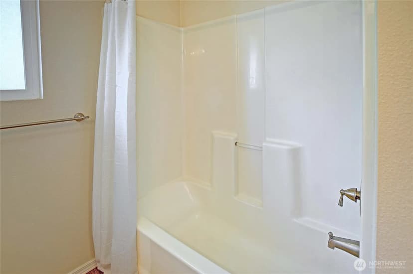 Property photo for 2029 Baymont Drive, Oak Harbor photo 26