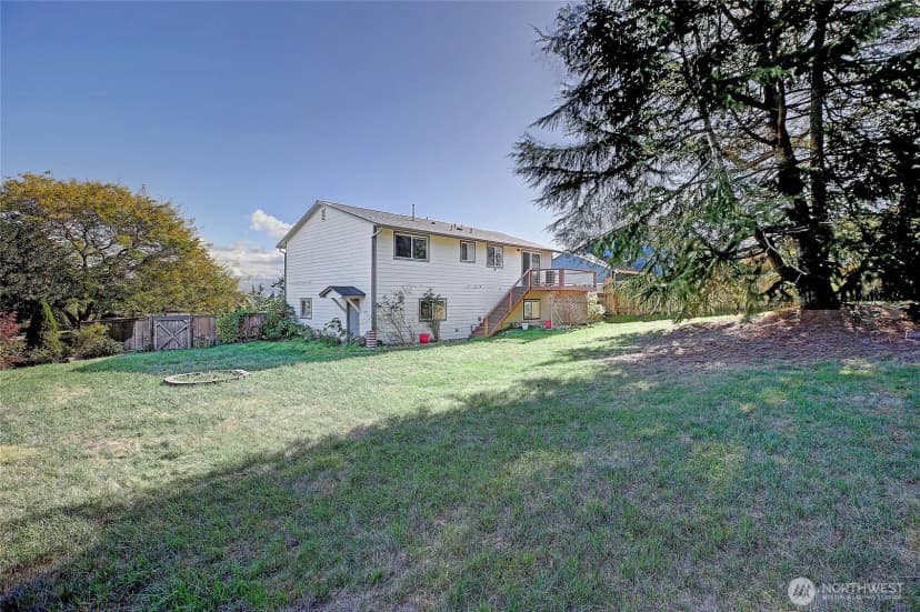 Property photo for 2029 Baymont Drive, Oak Harbor photo 34