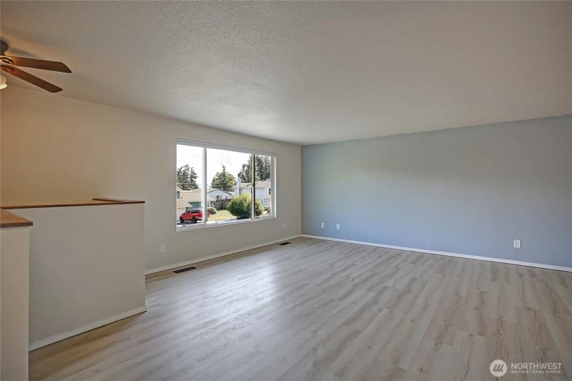 Property photo for 2029 Baymont Drive, Oak Harbor photo 11