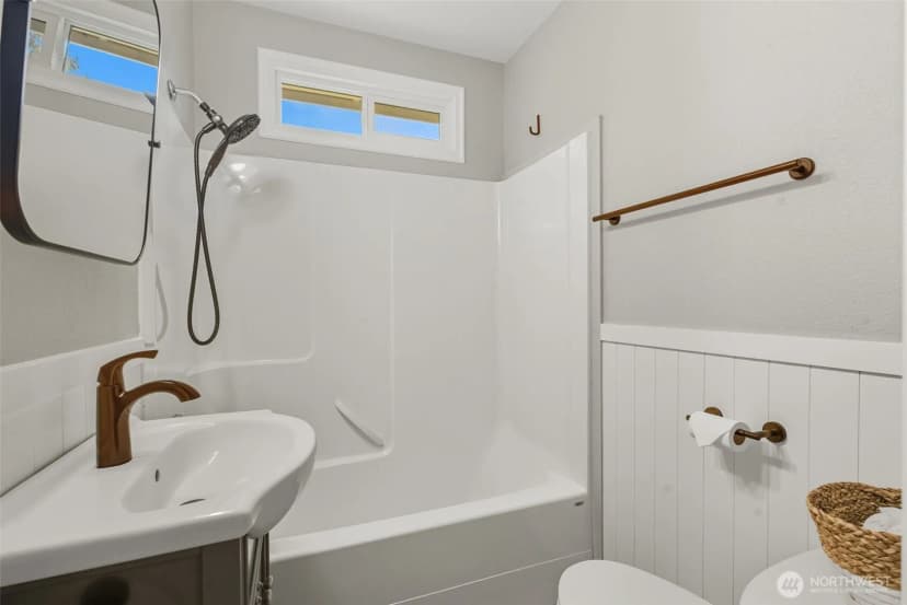 Property photo for 603 N Summit Avenue, Bremerton photo 17