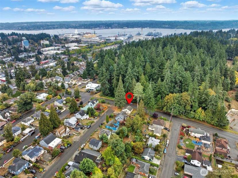 Property photo for 603 N Summit Avenue, Bremerton photo 33