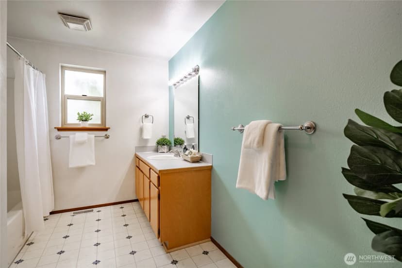Property photo for 2136 Hawthorne Street, Ferndale photo 18