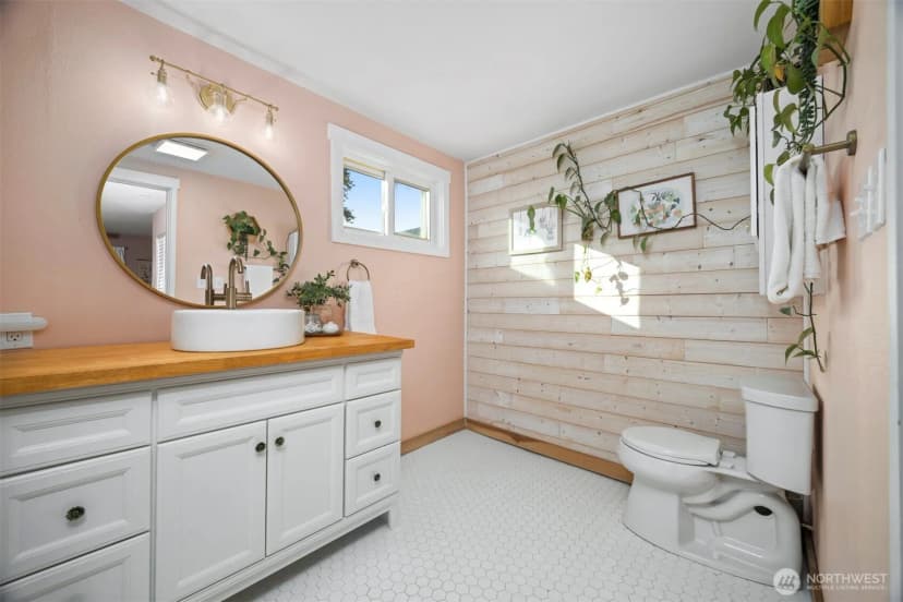 Property photo for 3895 Bancroft Road, Bellingham photo 12
