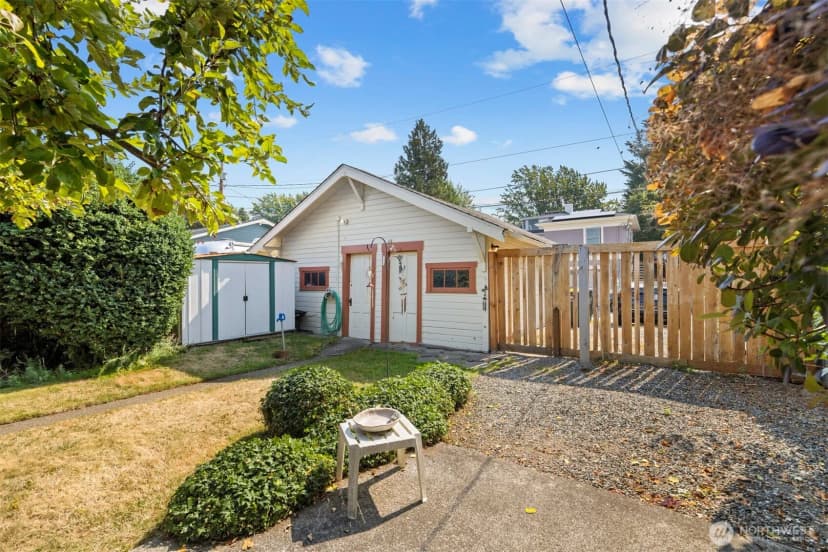 Property photo for 2716 Sunset Drive, Bellingham photo 39