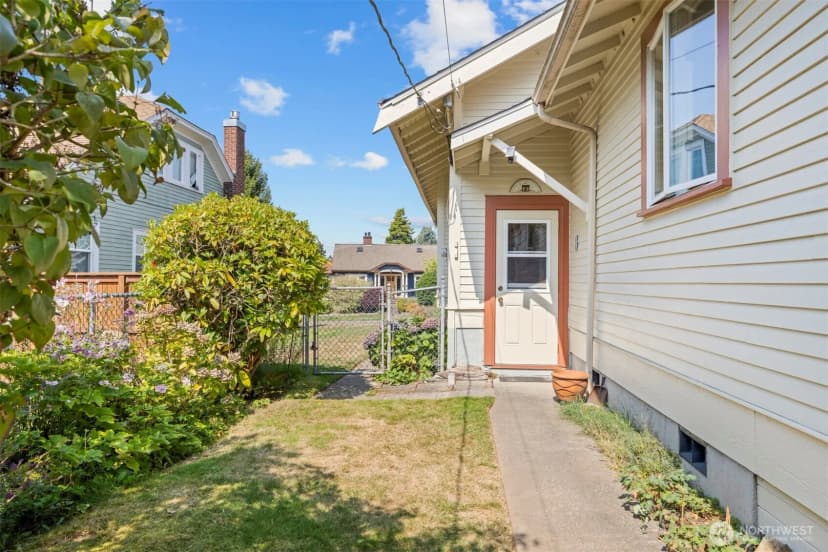 Property photo for 2716 Sunset Drive, Bellingham photo 31