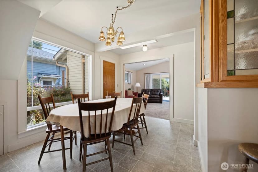 Property photo for 2716 Sunset Drive, Bellingham photo 12
