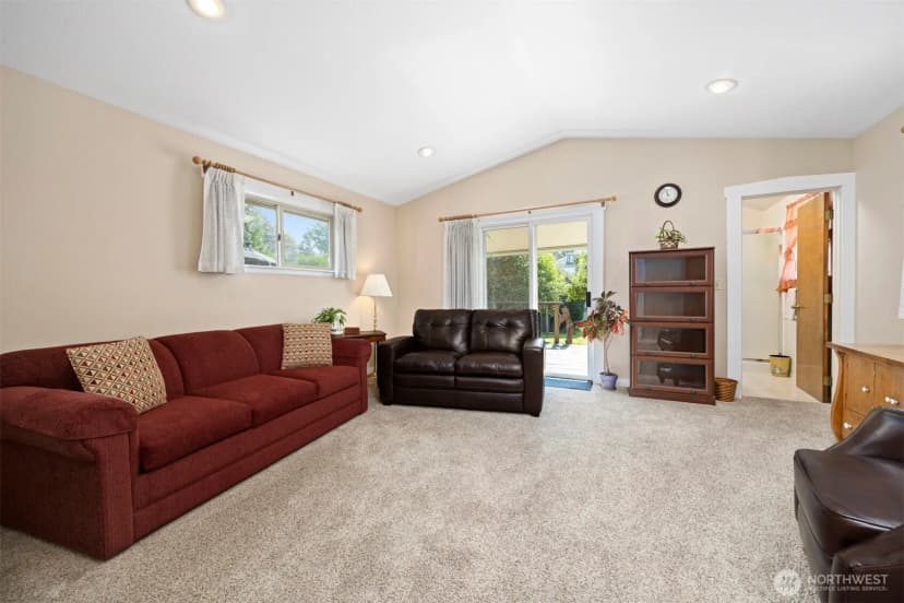 Property photo for 2716 Sunset Drive, Bellingham photo 14