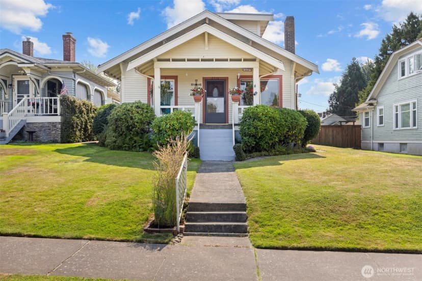 Property photo for 2716 Sunset Drive, Bellingham