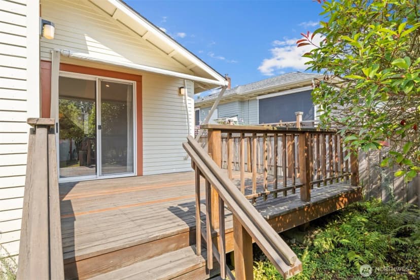 Property photo for 2716 Sunset Drive, Bellingham photo 34