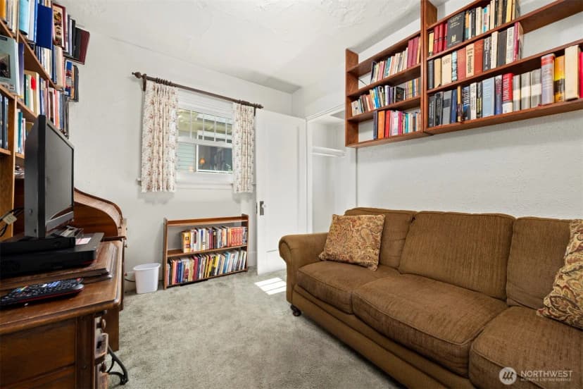 Property photo for 2716 Sunset Drive, Bellingham photo 19