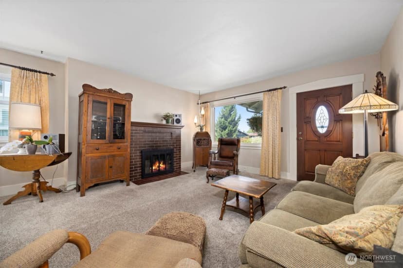 Property photo for 2716 Sunset Drive, Bellingham photo 5