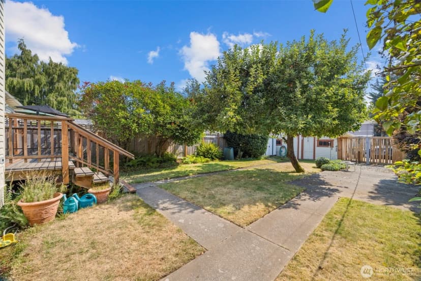 Property photo for 2716 Sunset Drive, Bellingham photo 38