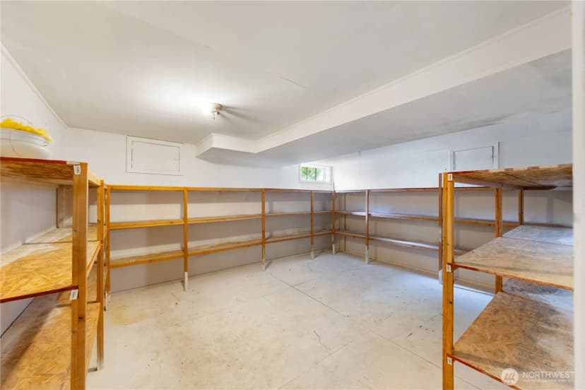Property photo for 1315 7th Street, Anacortes photo 32