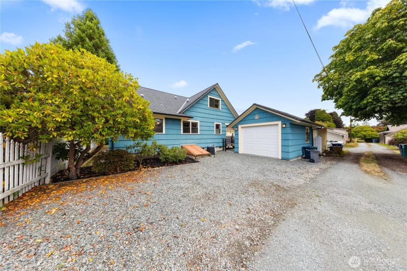 Property photo for 1315 7th Street, Anacortes photo 22
