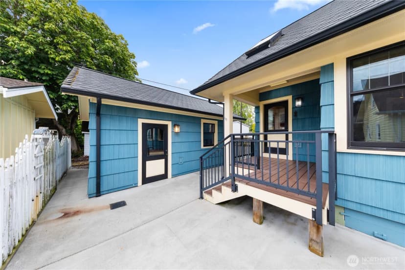 Property photo for 1315 7th Street, Anacortes photo 23