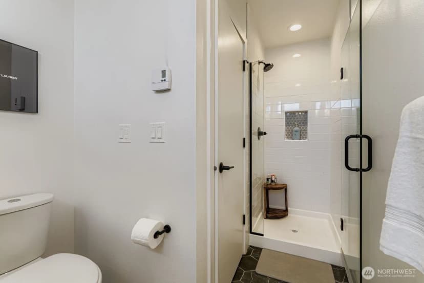 Property photo for 5719 9th Avenue Nw, Seattle photo 22