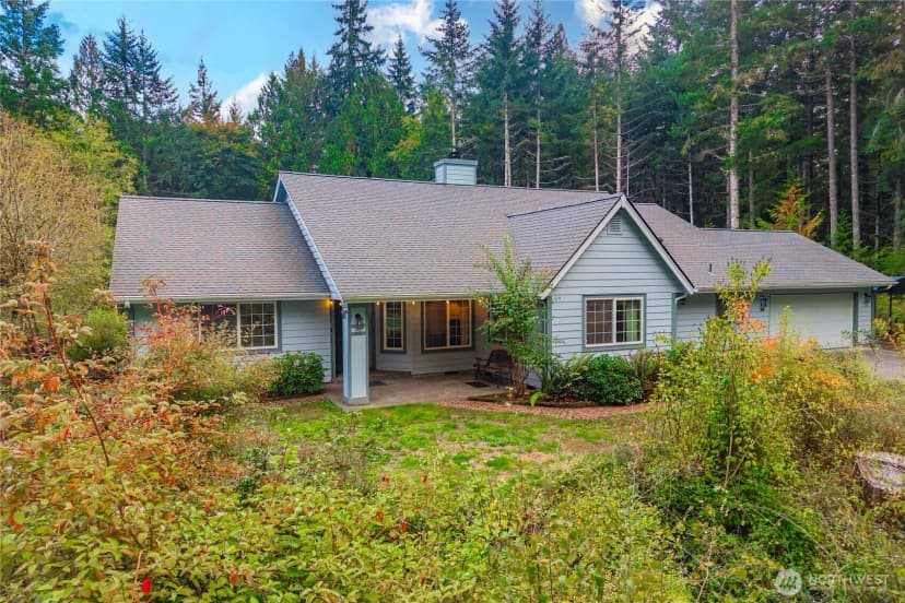 Property photo for 4644 Grand Fir Lane Nw, Olympia