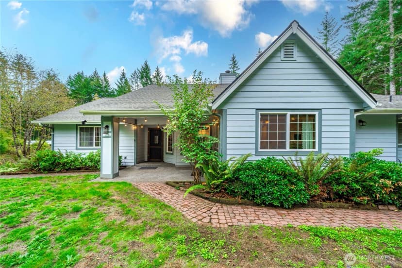 Property photo for 4644 Grand Fir Lane Nw, Olympia photo 2