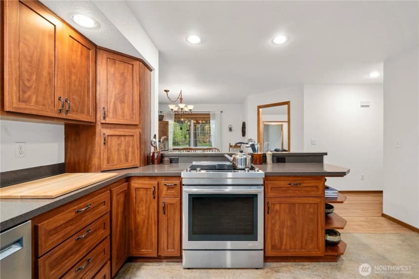 Property photo for 4644 Grand Fir Lane Nw, Olympia photo 7