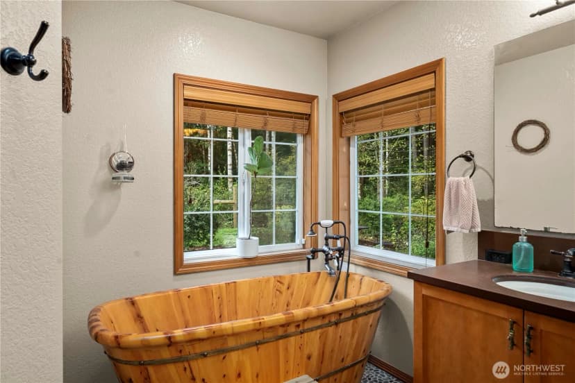 Property photo for 4644 Grand Fir Lane Nw, Olympia photo 17