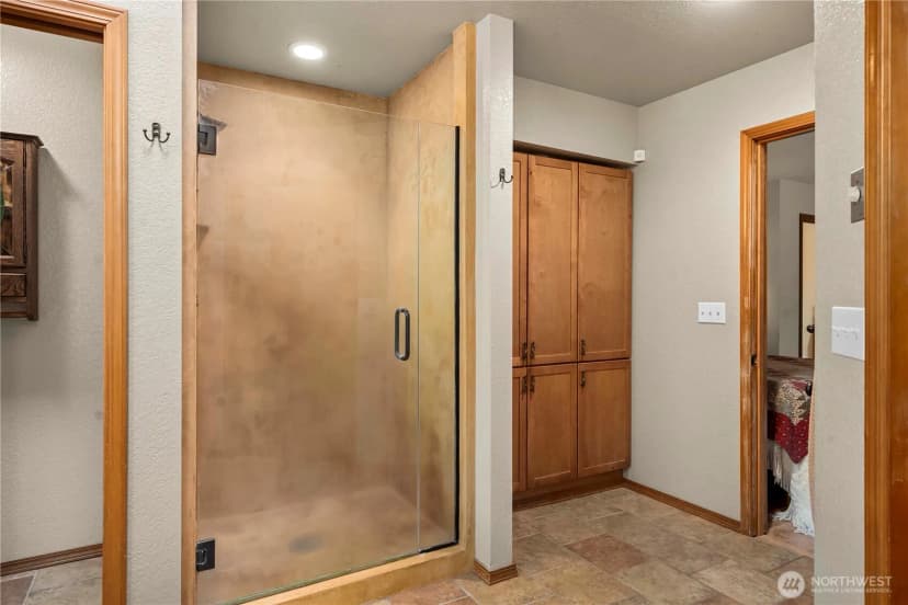 Property photo for 4644 Grand Fir Lane Nw, Olympia photo 18