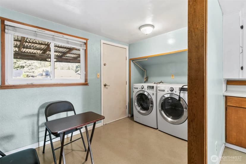 Property photo for 314 Washington Avenue Se, Orting photo 16