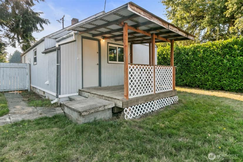 Property photo for 314 Washington Avenue Se, Orting photo 28