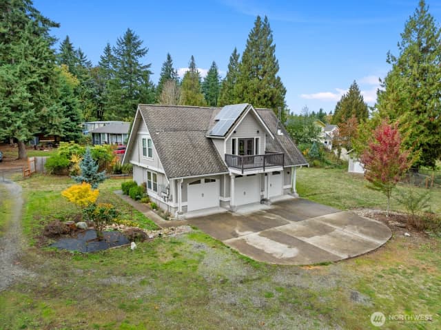 Property photo for 21315 18th Street E, Lake Tapps photo 2