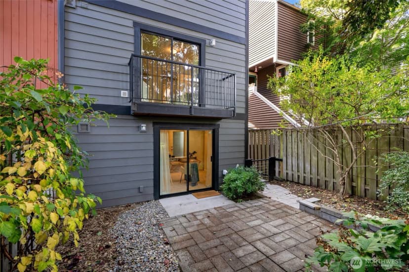 Property photo for 3636 Beach Drive Sw #a, Seattle photo 34