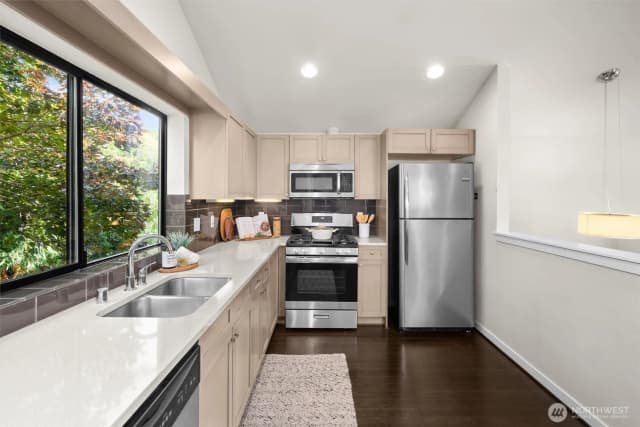 Property photo for 3636 Beach Drive Sw #a, Seattle photo 4
