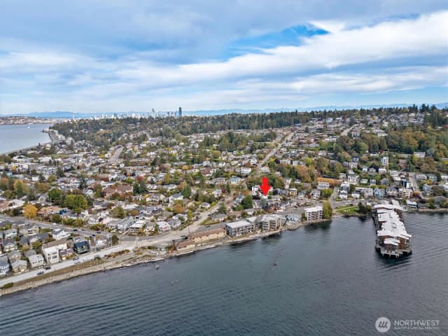 Property photo for 3636 Beach Drive Sw #a, Seattle photo 3