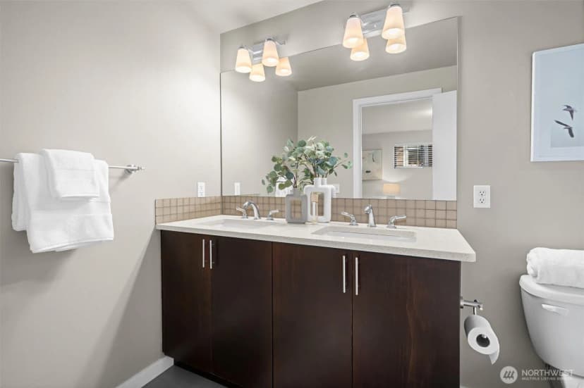 Property photo for 3636 Beach Drive Sw #a, Seattle photo 20