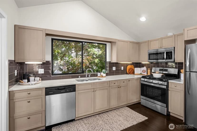 Property photo for 3636 Beach Drive Sw #a, Seattle photo 5