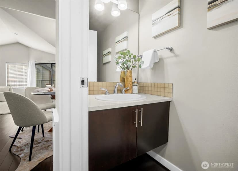 Property photo for 3636 Beach Drive Sw #a, Seattle photo 14