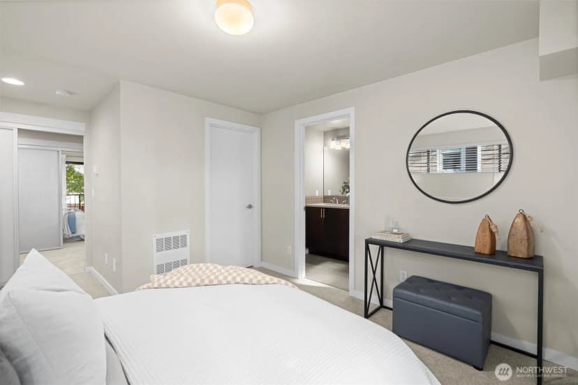 Property photo for 3636 Beach Drive Sw #a, Seattle photo 18