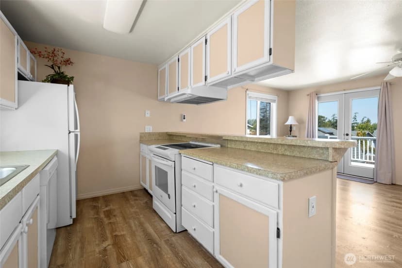 Property photo for 404 Ne 4th Street, Coupeville photo 3