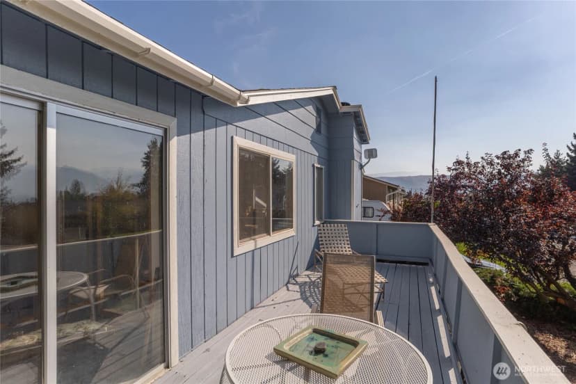 Property photo for 2407 N Aurora Avenue, East Wenatchee photo 5