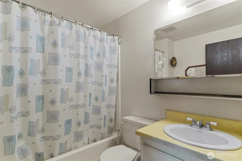 Property photo for 2407 N Aurora Avenue, East Wenatchee photo 23