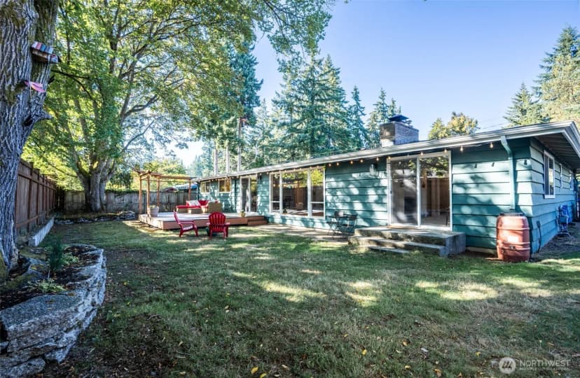 Property photo for 303 Nw 203rd Street, Shoreline photo 24