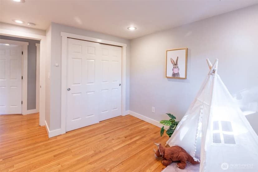 Property photo for 303 Nw 203rd Street, Shoreline photo 18