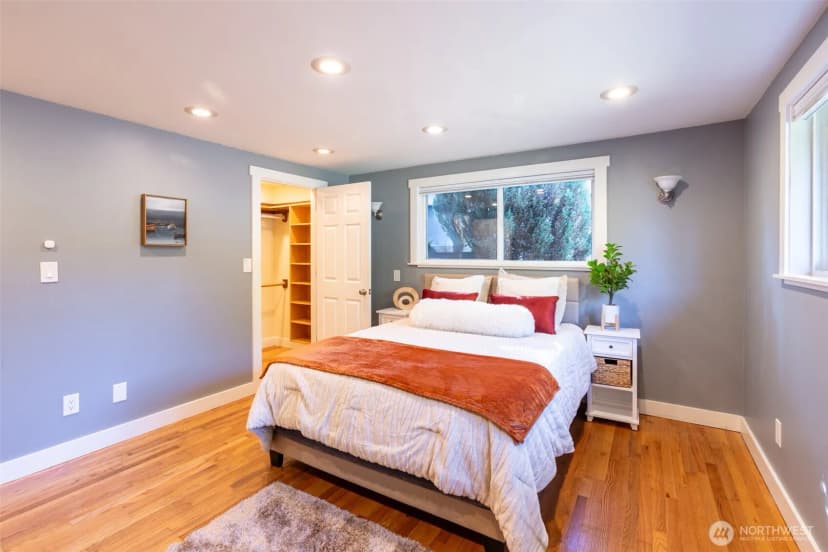Property photo for 303 Nw 203rd Street, Shoreline photo 12